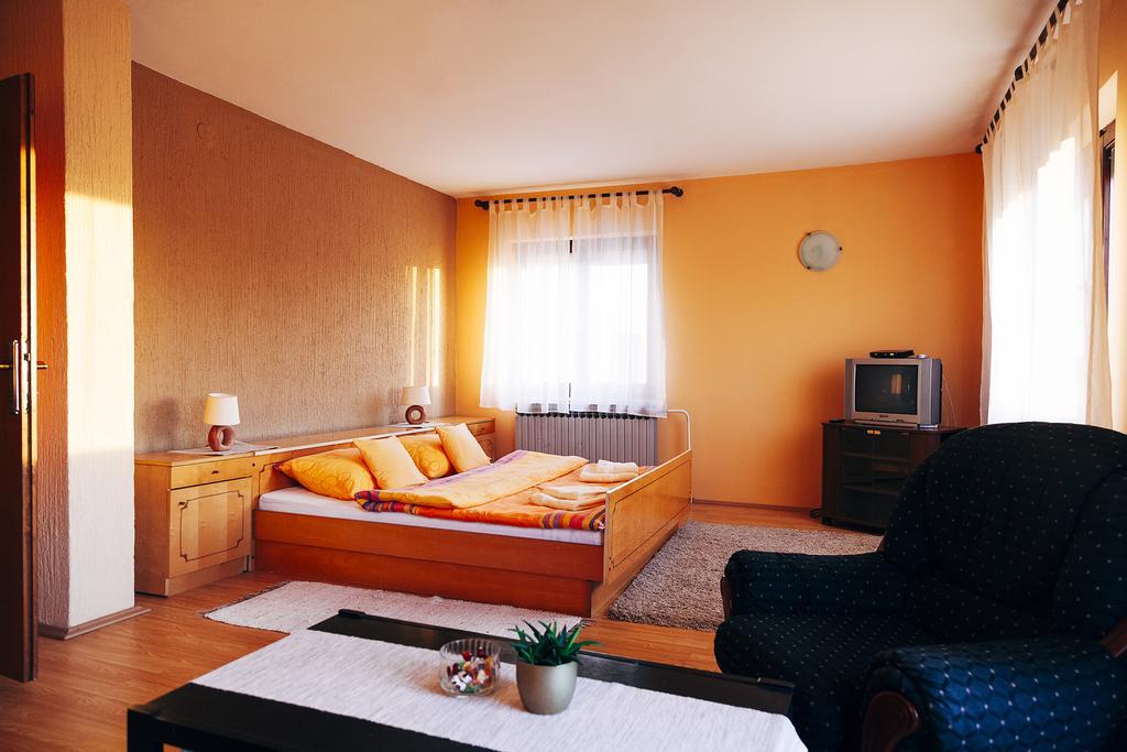 ווקובאר Apartmani Maraton חדר תמונה