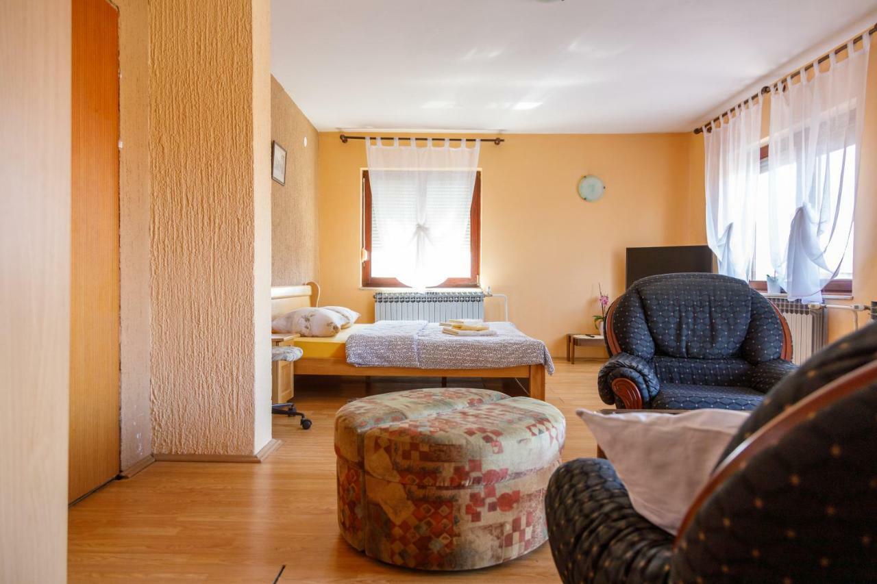 ווקובאר Apartmani Maraton מראה חיצוני תמונה